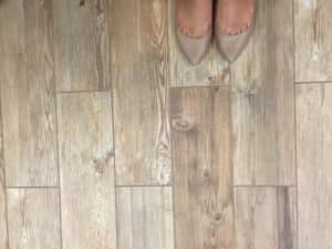 wood-look-dining-room-floor-tile